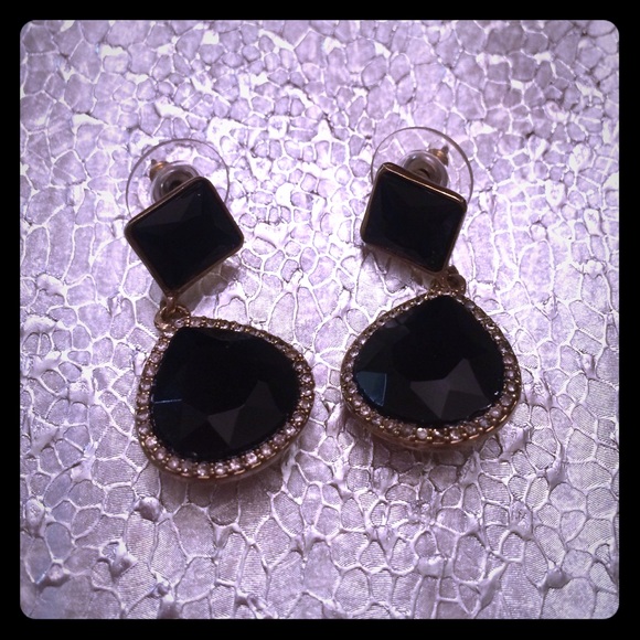 Black chandler earrings