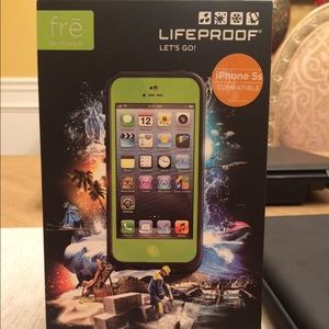 Lime green Iphone 5s Lifeproof case