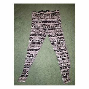 Tribal print leggings