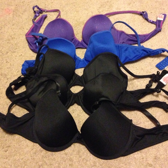 Bundle of bras