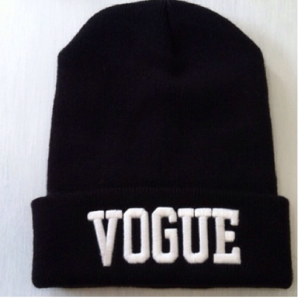 Vogue black beanie🆕