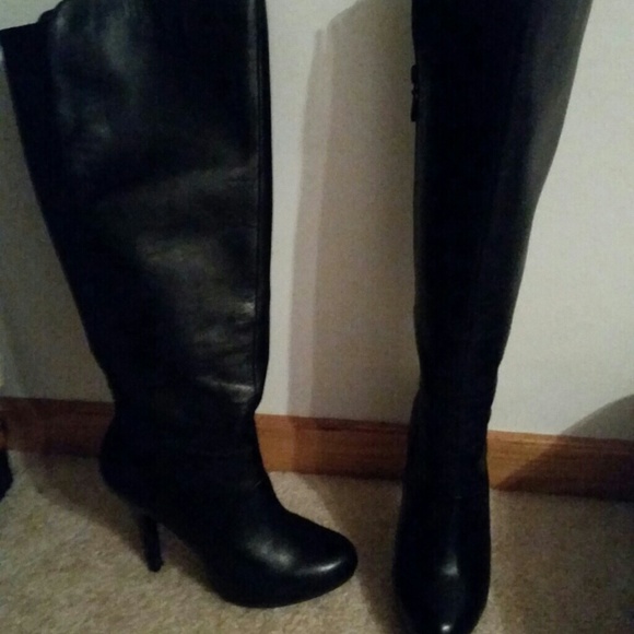 Mee Too "Lavender 6" boots NOT size 7
