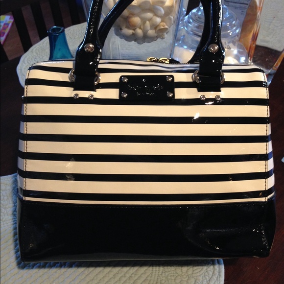💔SOLD💔 Kate Spade Alessa EUC cross body