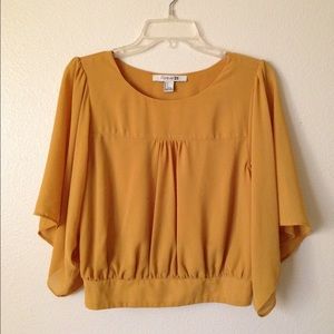 70s inspired, flowy top.