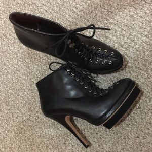 Ann Taylor platform Bootie
