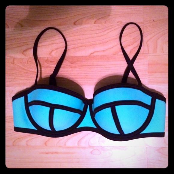 TRIANGL Milly Swimsuit Top