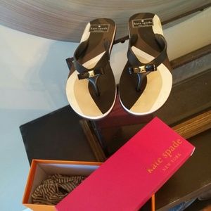 Kate Spade rubber flip flops size 7