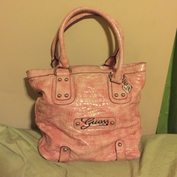 Reduced! Guess tote.
