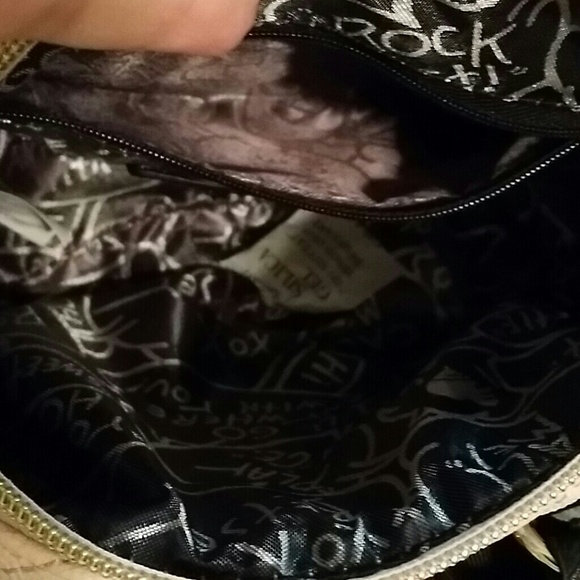 Sold - Picture 3 of 4