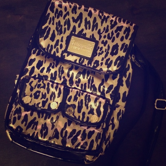 Betseyville By Betsey Johnson Cross-body Bag