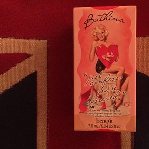 FREE!!🐣Benefit Bathina Perfume Sample💐