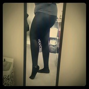 Liquid leggings