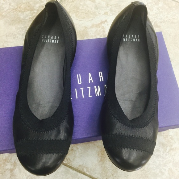 Stuart Weitzman size 7.5 Black Ballet Flats - Picture 1 of 4