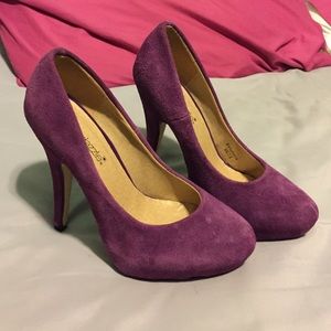 Purple suede heels!