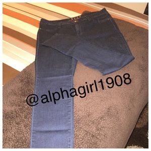Elle Jeans