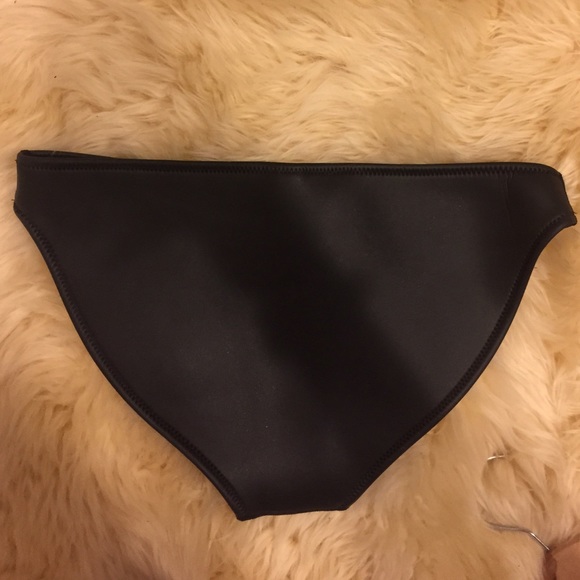 AUTHENTIC TRIANGL BOTTOMS - Picture 4 of 4