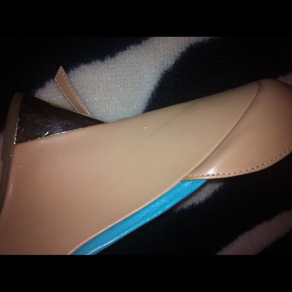 Rogue brand wedges size 9 nwt!!! - Picture 4 of 4