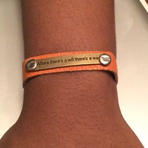 Bracelet leather adjustable