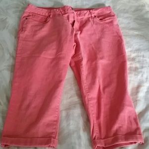 Coral Capris