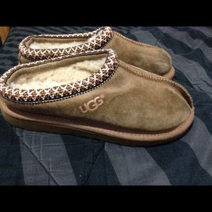Ugg Tasman slippers