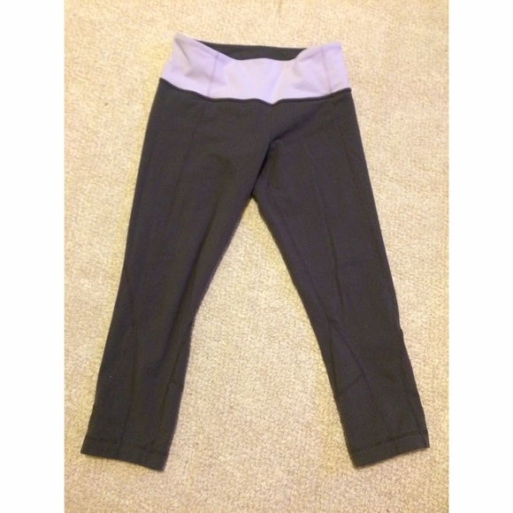 Lululemon Cropped Yoga Pants