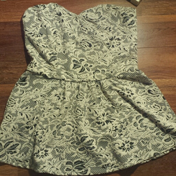 Floral lace peplum top