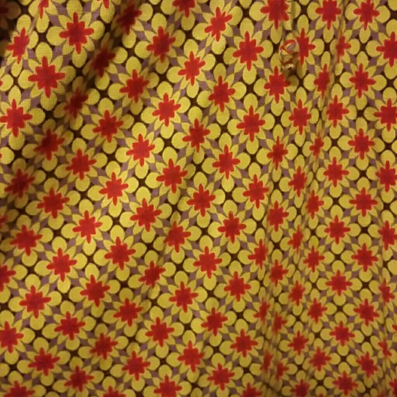 Red and mustard yellow top - Picture 2 of 3