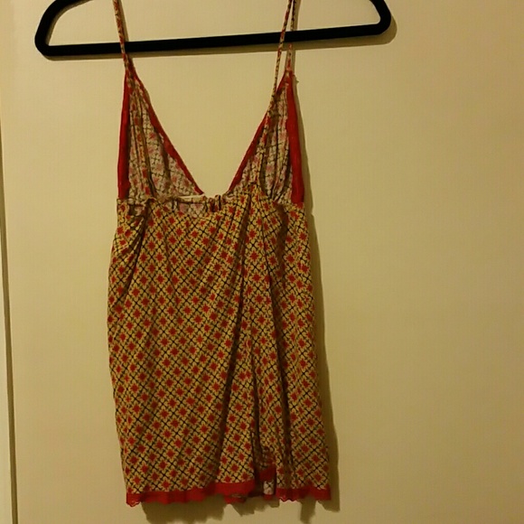 Red and mustard yellow top - Picture 3 of 3