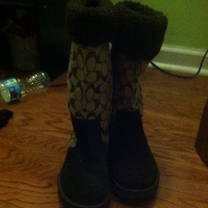 Coach boots
