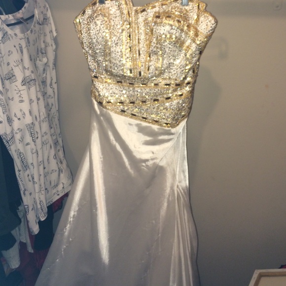 Elegant Prom Dress