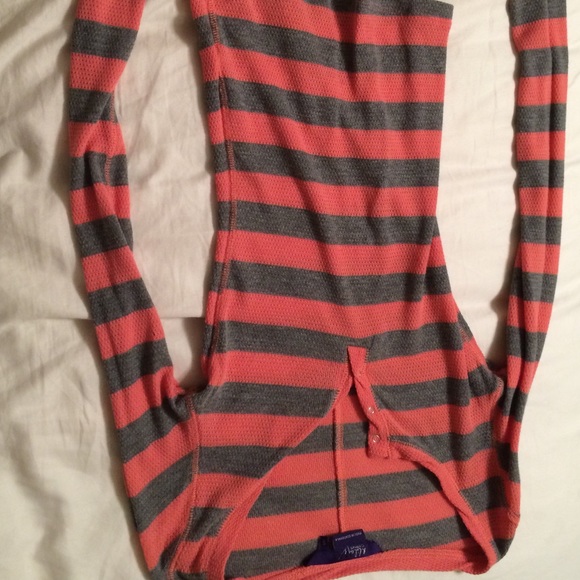 Grey/pink long sleeve