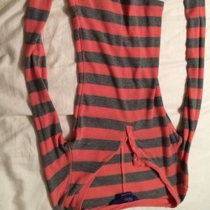 Grey/pink long sleeve