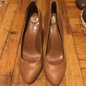 Soft camel leather heels