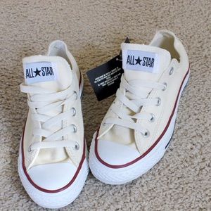 Converse Chuck Taylor in Cream
