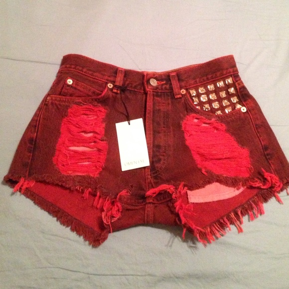 NWT omen eye vintage red studded shorts M/L 28" - Picture 1 of 3