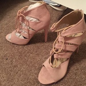 Nyt pink suede lace up pumps never worn