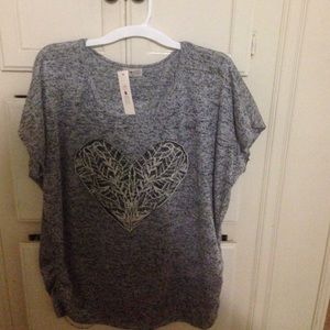 Graphic heart short sleeve top NWT sz 3x