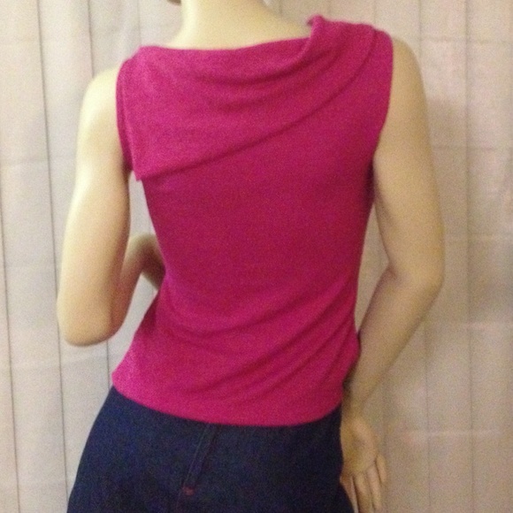 Magenta split cowl neck top. - Picture 2 of 2