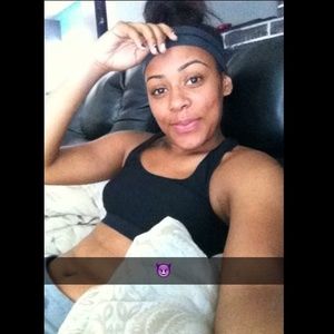 MEET YOUR SELLER/BUYER😋