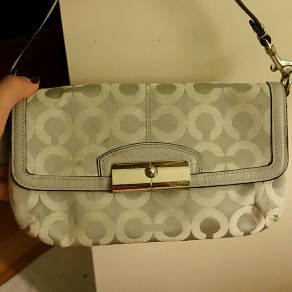 *TRADED*Authentic Coach clutch/wallet/shoulder bag