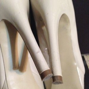 Guess | Shoes | Guess Nude Platform Heels Classic Nude Pumps | Poshmark
