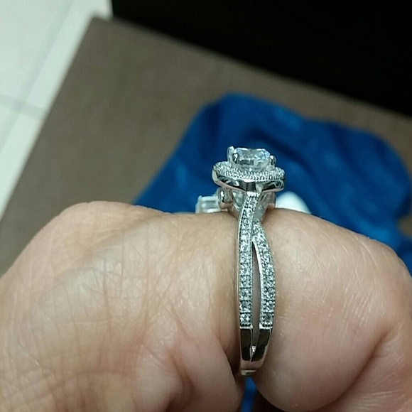 Gorgeous Bling! .925 sterling - Picture 3 of 4