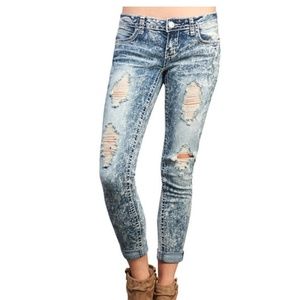 Final Sale! Cuffed Acid Washed Destroyed Jeans