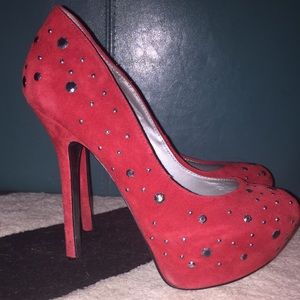 Sexy red suede h by halston pumps sz 6.5