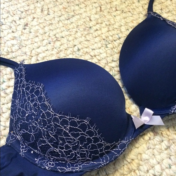 Blue victoria secret bra 34a