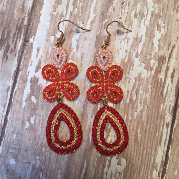 Capri Earrings - Picture 1 of 4