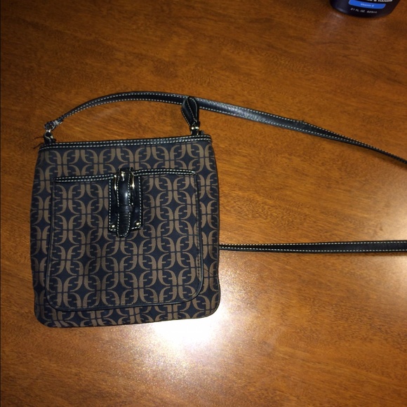 Fossil shoulder bag.