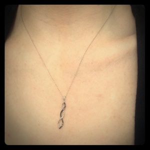 ✳️REDUCED✳️ Silver Black & White Dmnd Infinity Nkl