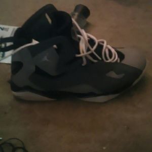 Jordan's drk mainly trade