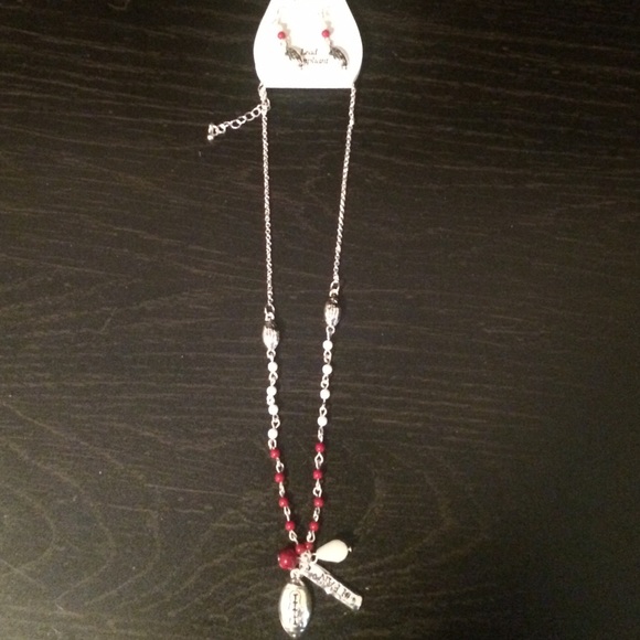 Necklace and earring set.